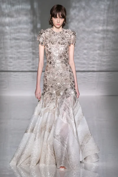 Look 34